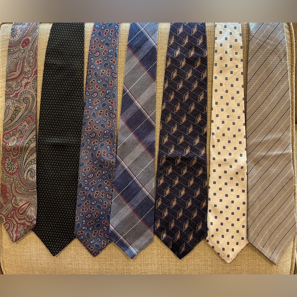 VTG Van Heusen ties lot of 7